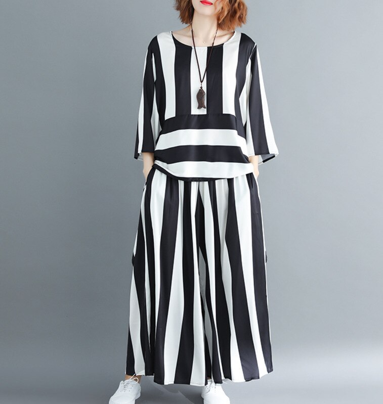 Women Loose  Stripe Elastic Suit