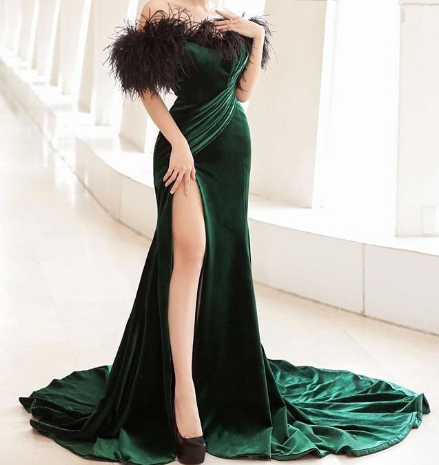 Woman's Velvet Mermaid Green  Gown