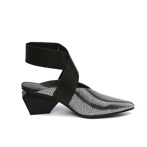 Woman's Ankle Bandage shoe